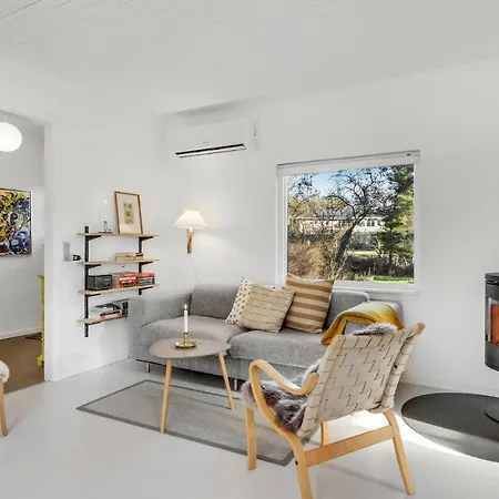 Nice In With Kitchen Feriehus